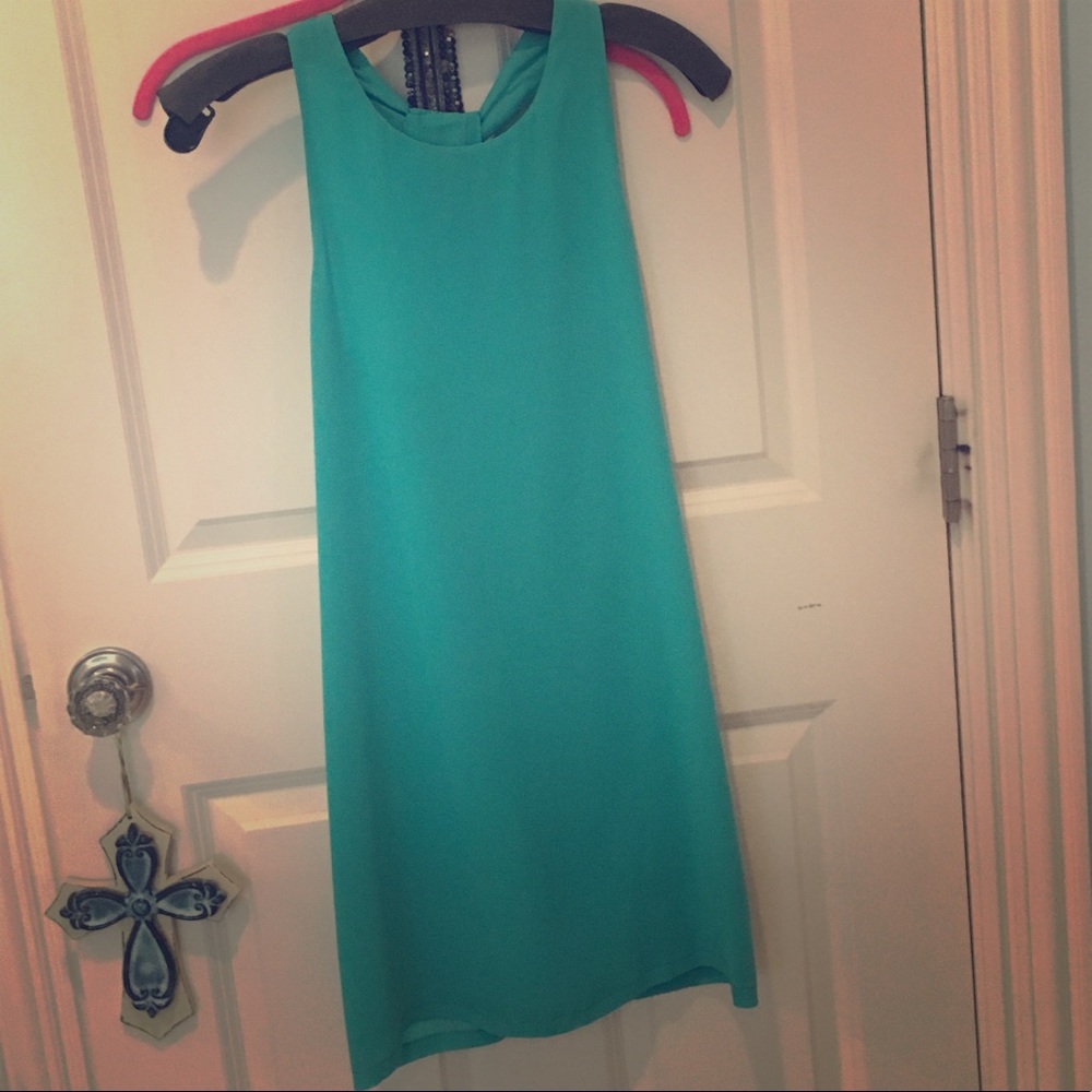 Shift dress with open back